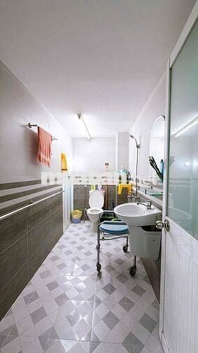 khu 20 thước nhà lô Q4 (mình môi giới)