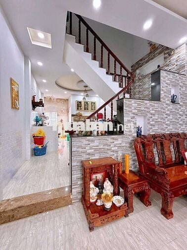 NHÀ TRỆT LẦU RỘNG RÃI - HẺM 379 TRẦN QUANG DIỆU