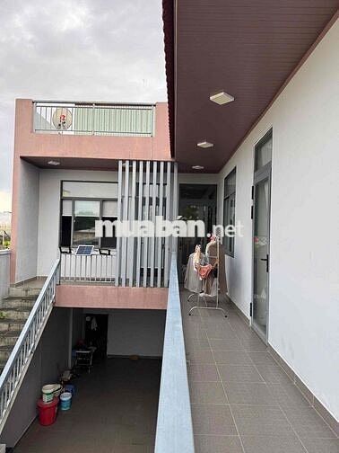 bán căn biệt thự Trần thủ độ gần Hội An  dt 450m2 đất ở có nhà yến