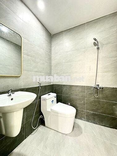 Ở NGAY! PHÒNG SIÊU THOÁNG GẦN CV VĂN HÓA GÒ VẤP AN NINH CAO