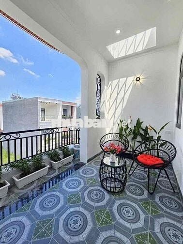 nhà hoàn công . full nội thất ,sân ô tô an phú thuận an bình dương