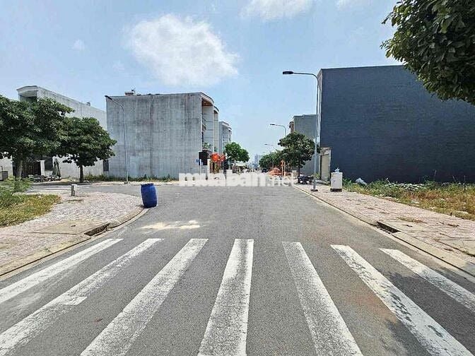 Đất 72m2 mặt tiền KDC Lê Phong An Phú 2, phường An phú Tp Thuận An