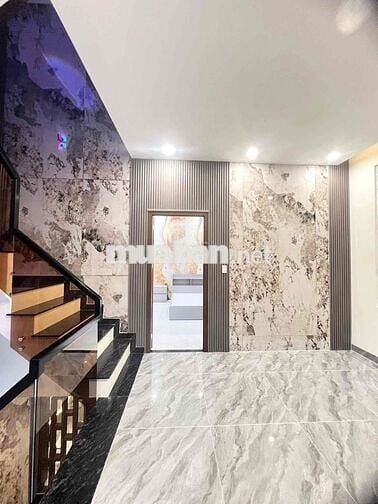 nhà căn gốc 2 mặt tiền khu dân cư gần vòng xoay an phú.sân 2 xe hơi