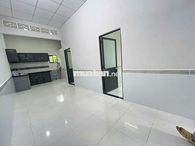 Cần ra gấp! Nhà cấp 4 Dĩ An 1.26 tỷ, vị trí đẹp,sổ sẵn công chứng liền