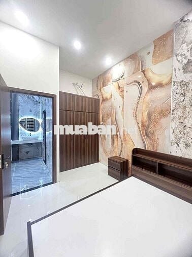 nhà căn gốc 2 mặt tiền khu dân cư gần vòng xoay an phú.sân 2 xe hơi