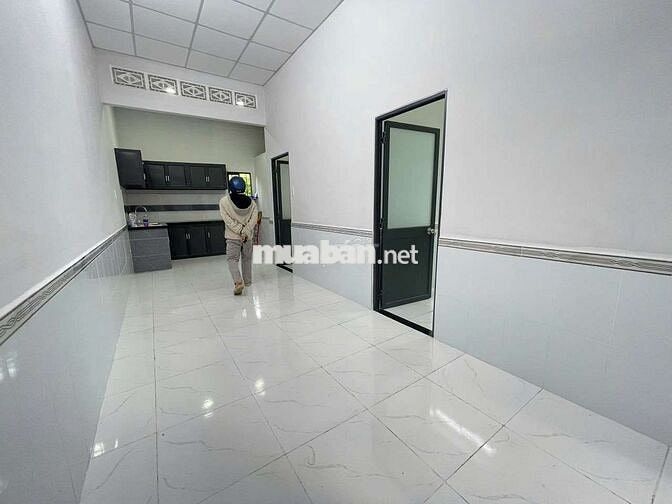 Cần ra gấp! Nhà cấp 4 Dĩ An 1.26 tỷ, vị trí đẹp,sổ sẵn công chứng liền