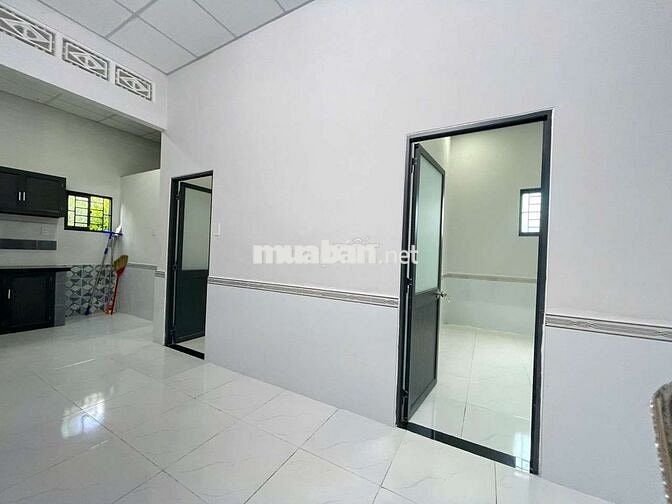 Cần ra gấp! Nhà cấp 4 Dĩ An 1.26 tỷ, vị trí đẹp,sổ sẵn công chứng liền