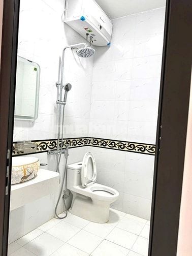 Bán nhà 4,5 tầng mới đẹp tứ liên tây hồ.  hà nội 