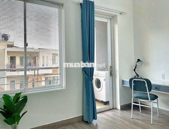 CĂN HỘ BAN CÔNG MÁY GIẶT RIÊNG_GẦN HÀNG XANH THỊ NGHÈ_GIÁP Q1 Q2