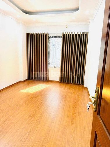 Bán nhà 4,5 tầng mới đẹp tứ liên tây hồ.  hà nội 