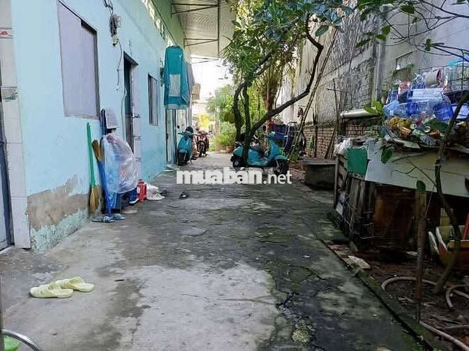 Cho thuê phòng trọ rộng 20m² + gác 10m²