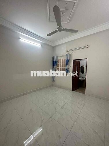 NHÀ 4 PHÒNG ĐƯỜNG NỘI BỘ KHU BÌNH PHÚ 2