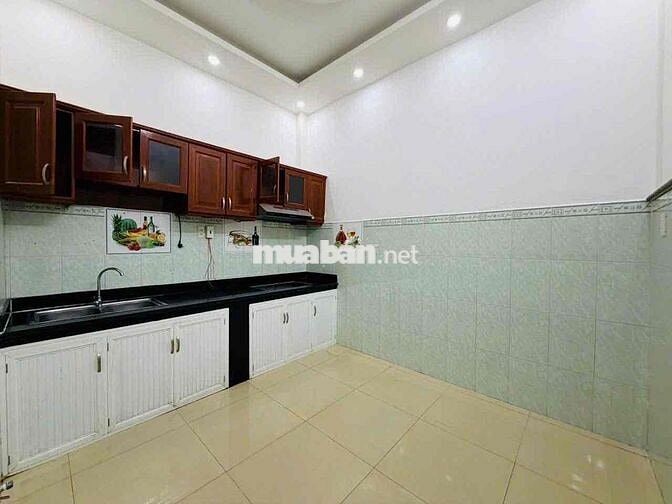 Cho Thuê Nhà 4 Phòng-Hẻm Xe Tải 1/ Phạm Văn Chí-Quận 6