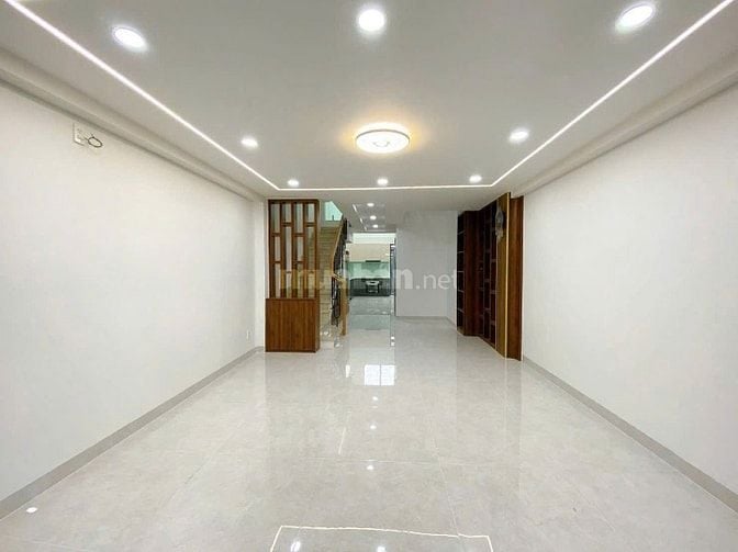 Giảm 500tr chốt ngay căn hẻm Đoàn Văn Bơ Q4, Giá chỉ 2tỷ5 3pn,3wc