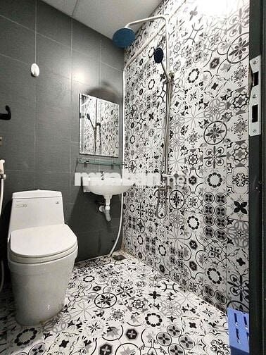 STUDIO CỬA SỔ TRỜI-SẴN NỘI THẤT-THANG MÁY-TIỆN QUA AEON TÂN PHÚ