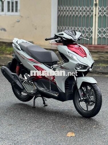 honda- air blade 2024 chạy 4000km bs 43
