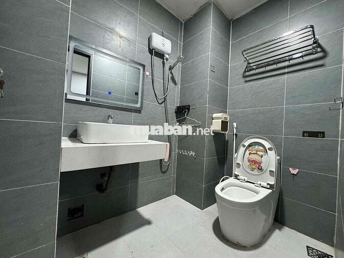 STUDIO MẶT TIỀN NGUYỄN THỊ MINH KHAI - Q3