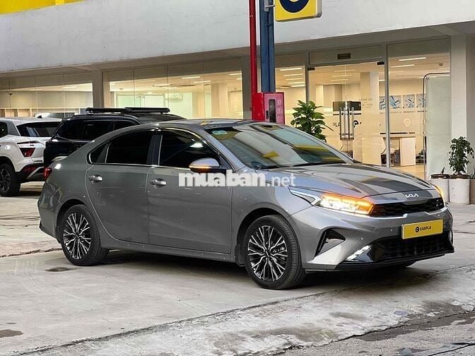 Kia K3 2023 Premium 1.6 AT - 25000 km