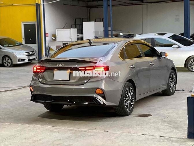 Kia K3 2023 Premium 1.6 AT - 25000 km