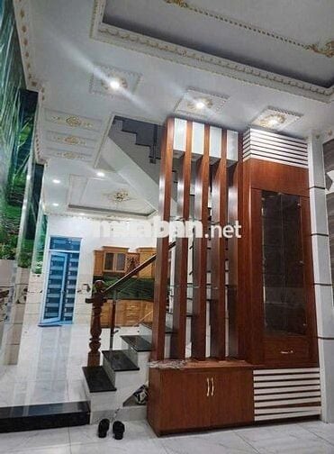 Nhà đường GÒ XOÀI [4x16, 3 lầu, 5pn, 6toilet] 17tr/tháng