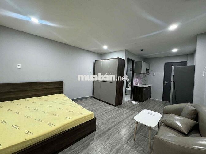 STUDIO MẶT TIỀN NGUYỄN THỊ MINH KHAI - Q3