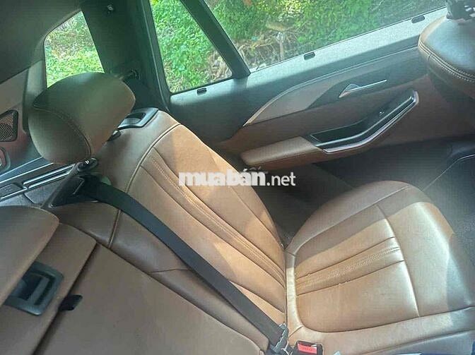 VinFast Lux 2.0 phên bản Pre