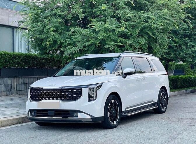 Kia Carnival Premium 2.2D 8S 2025 - 45000 km