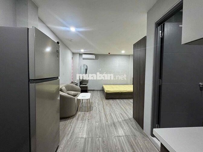 STUDIO MẶT TIỀN NGUYỄN THỊ MINH KHAI - Q3