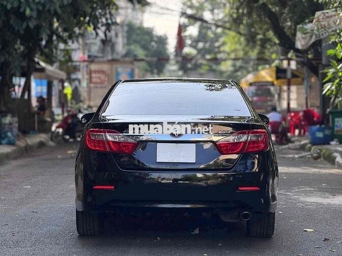 Toyota Camry 2012 2.5 G - 120000 km