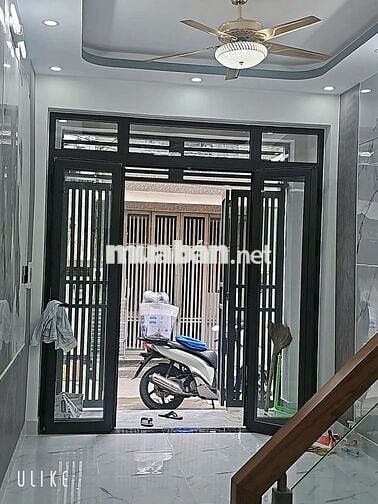 Hoa hồng giới thiệu ; Bán nhà 2 lầu , hẻm 5m ngay chợ bình long