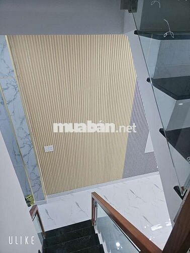 Hoa hồng giới thiệu ; Bán nhà 2 lầu , hẻm 5m ngay chợ bình long