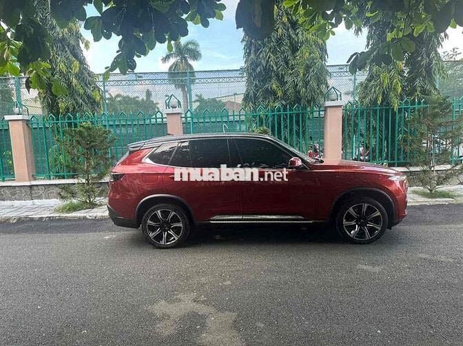 VinFast Lux 2.0 phên bản Pre