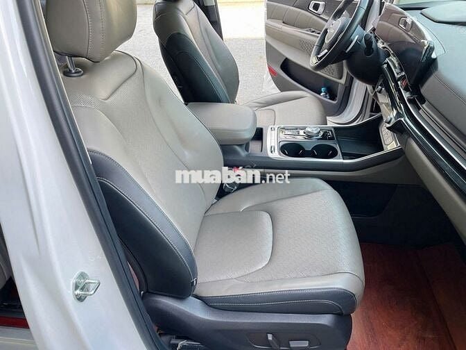 Kia Carnival Premium 2.2D 8S 2025 - 45000 km