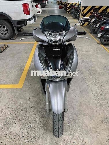 SH150i ABS - Màu bạc