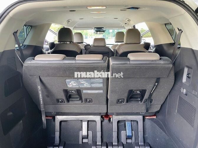 Kia Carnival Premium 2.2D 8S 2025 - 45000 km