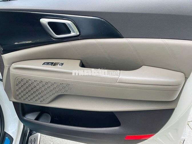 Kia Carnival Premium 2.2D 8S 2025 - 45000 km