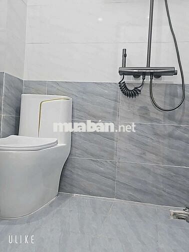 Hoa hồng giới thiệu ; Bán nhà 2 lầu , hẻm 5m ngay chợ bình long