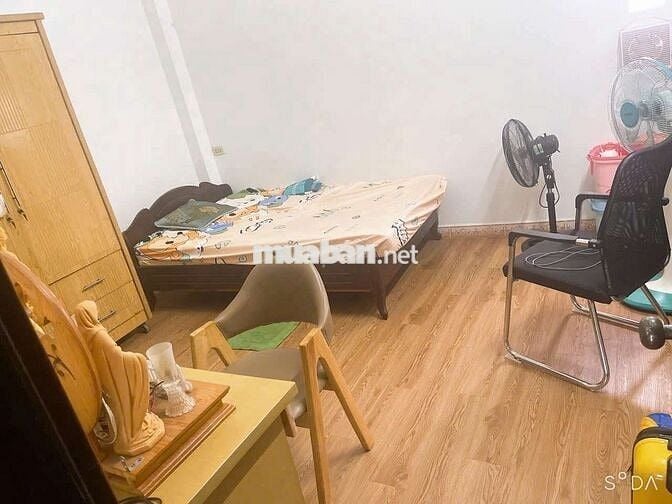 Cần bán gấp nhà P ĐHT .Q12.DT 4x12,5 .1trệt 2Lầu 3PN 2WS .