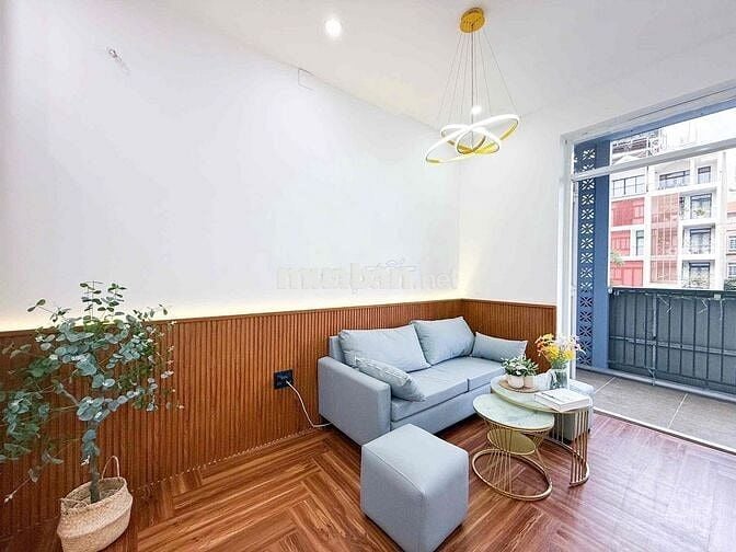 1PN BAN CÔNG LỚN TRUNG TÂM QUẬN 7. SÁT LOTTE, TDTU, RMIT, Q1, Q4, Q8