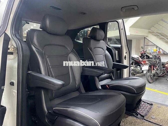 Hyundai Custin 2023 1.5 Tiêu chuẩn - 32000 km lươt