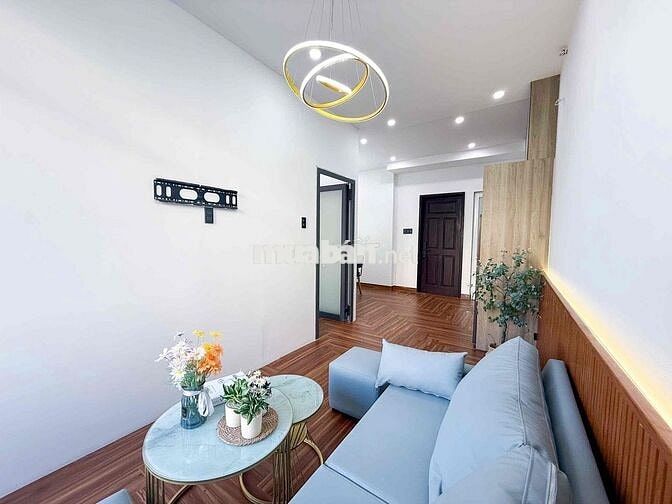 1PN BAN CÔNG LỚN TRUNG TÂM QUẬN 7. SÁT LOTTE, TDTU, RMIT, Q1, Q4, Q8