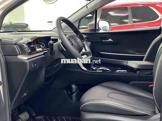 Hyundai Custin 2023 1.5 Tiêu chuẩn - 32000 km lươt