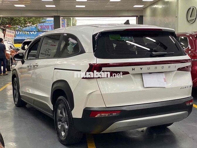 Hyundai Custin 2023 1.5 Tiêu chuẩn - 32000 km lươt