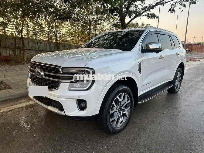Ford Everest Titanium 2.0 AT 4x2 sản xuất 2024