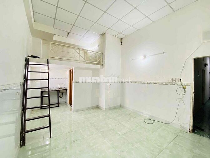 CHO THUÊ PHÒNG TRỌ CÓ GÁC CHỈ 2 🍠 NGAY MŨI TÀU LUỸ BÁN BÍCH - ÂU CƠ