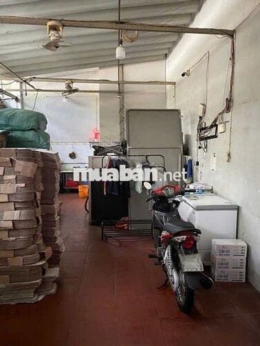 Cho Thuê Nhà Đường Hoàng Diệu, Quận 4 ( 106m2 - Kho Xưởng - Tự Do )