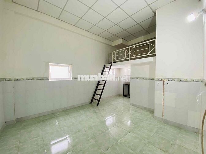 CHO THUÊ PHÒNG TRỌ CÓ GÁC CHỈ 2 🍠 NGAY MŨI TÀU LUỸ BÁN BÍCH - ÂU CƠ