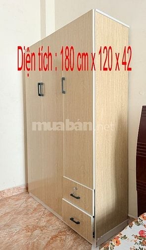 Cần thanh lý 02 tủ quần áo và ghế tựa + giường