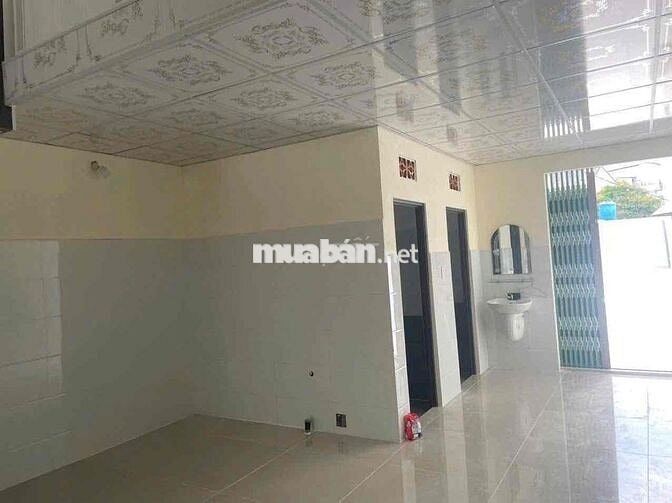 Cho thuê nhà gần siêu thị Go thích hợp làm kho, vp công ty, may mặc….