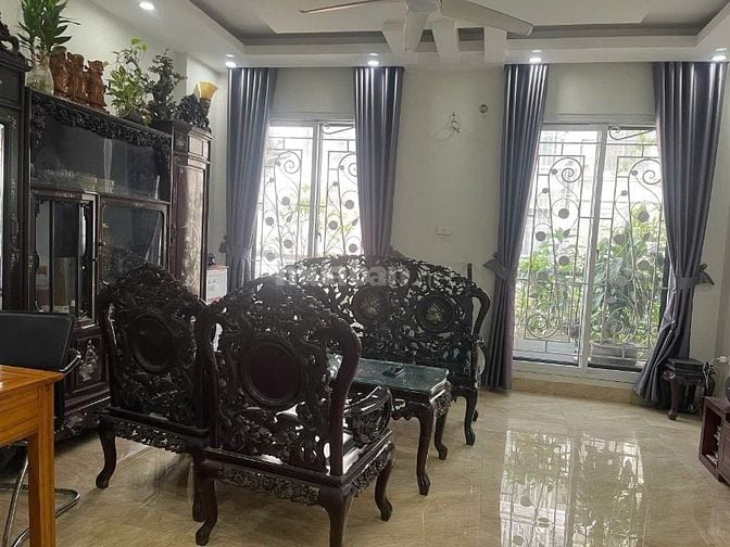 Cho thuê 2 tầng nhà số 04,Lô 9-Khu Nam Thắng, Phùng Khoang, Trung Văn